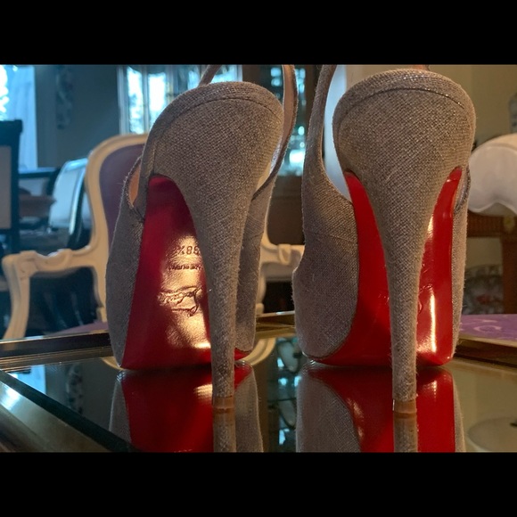 Authentic Christian Louboutin - Picture 6 of 8